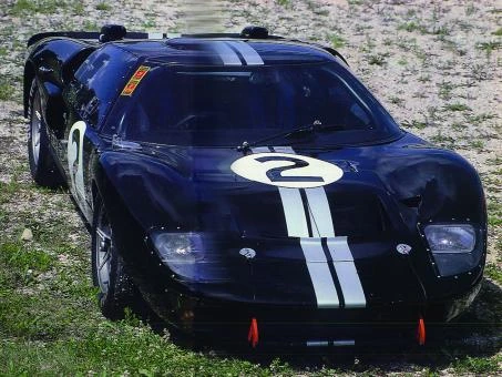 Trumpeter Ford GT40 MK II 4 Trumpeter Ford GT40 MK II – Bild 2